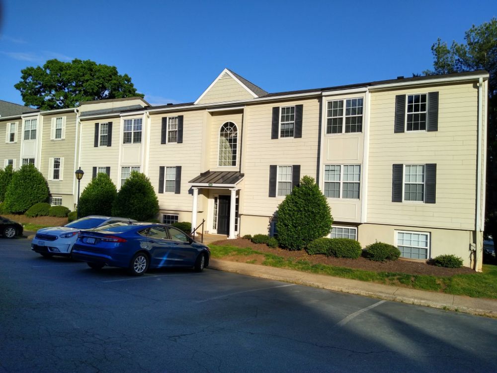 Charlottesville Soft Washing and Commercial Building Cleaning in the 22903 Area