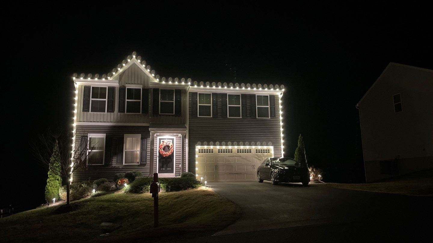 Christmas Lights and Holiday Lights Installation in Ruckersville, VA