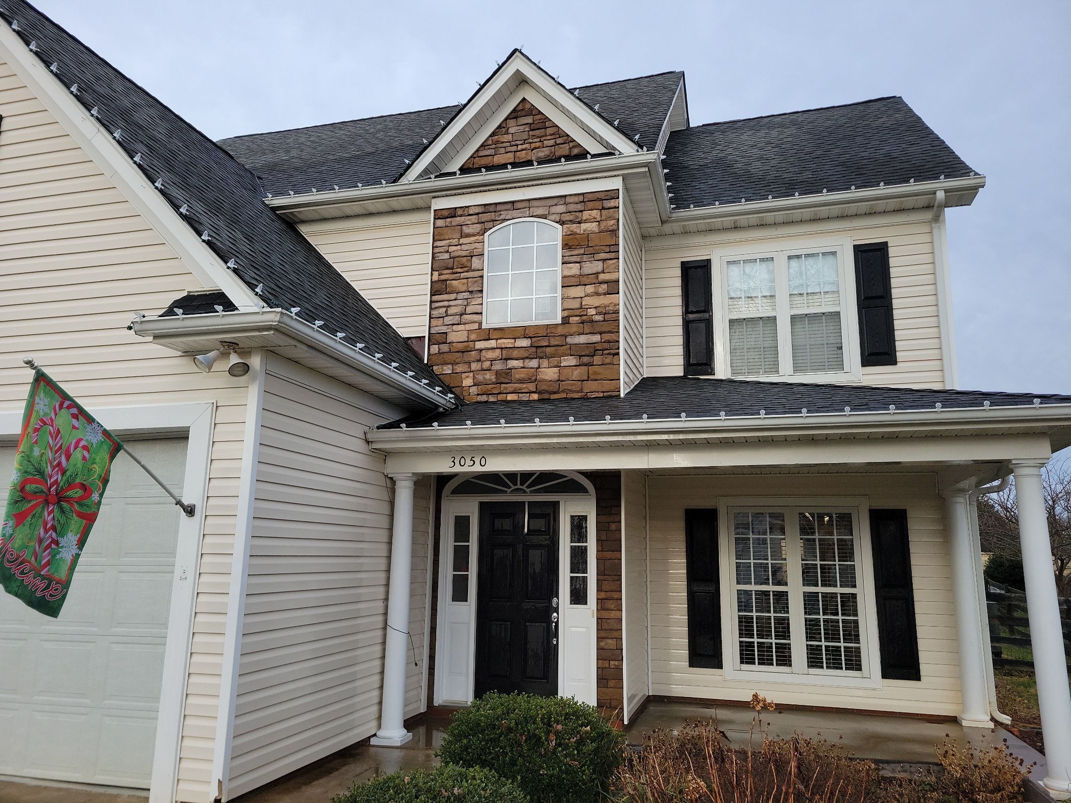 House Washing and Concrete Pressure Washing in Charlottesville, VA